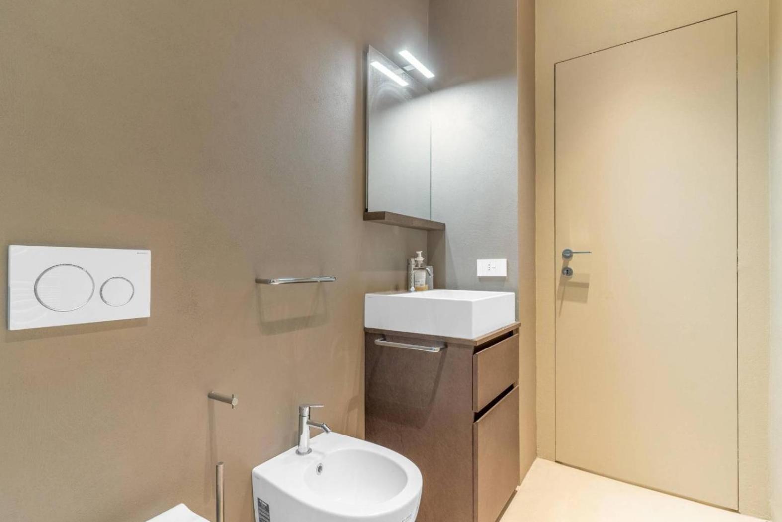 Cleopatra - Monolocale Per 2 Persone Centrale Buenos Aires Milano Ngoại thất bức ảnh